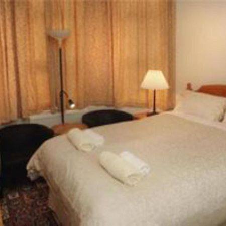 Hollingbury Hotel Лондон Экстерьер фото